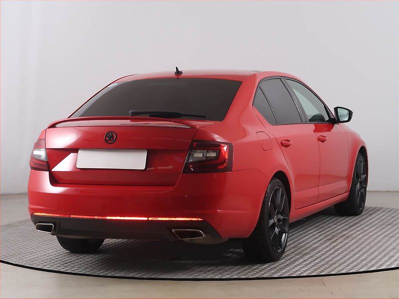Škoda Octavia (2017) RS 230 2.0 TSI, LPG, Navi - fotka 5 z 17