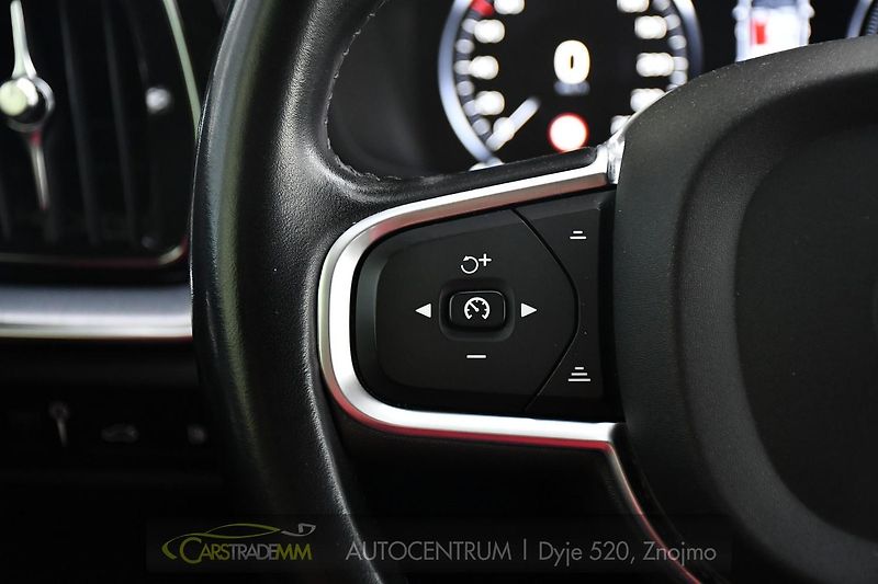 Volvo V60 2,0 T6 186kW PHEV TWIN ENGINE - fotka 27 z 51