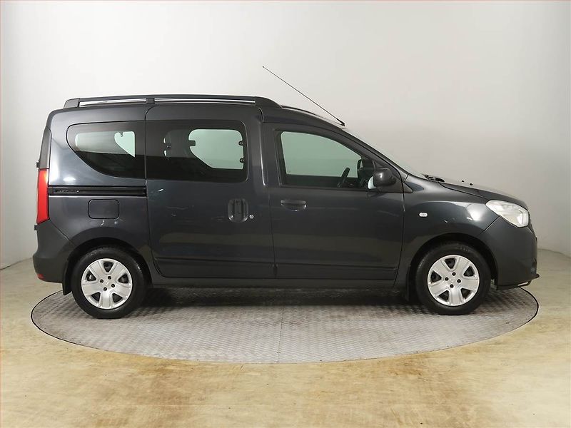 Dacia Dokker (2019) Arctica 1.6 SCe, 5Míst, ČR - fotka 6 z 21