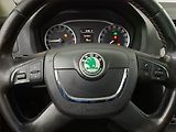 Škoda Octavia (2009) 1.9 TDI DPF, Automat - náhled 17