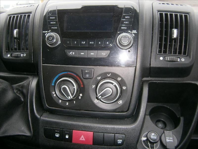 Citroën Jumper 2,2 HDI 16V L3H2 KLIMA - fotka 11 z 13