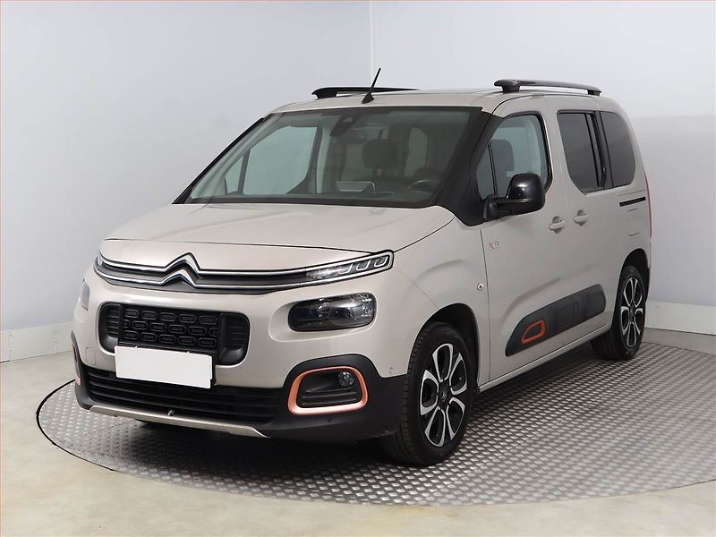 Citroën Berlingo (2018) Shine 1.5 BlueHDi, 5Míst, ČR - fotka 2 z 20
