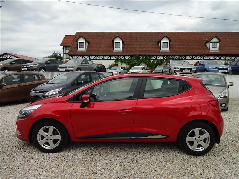 Renault Clio 1,2i16V 54kW - fotka 3 z 47