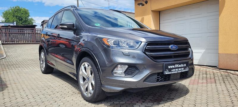 Ford Kuga (2016) 1,5 110kW ST-Line Bi-Xenony - fotka 3 z 45