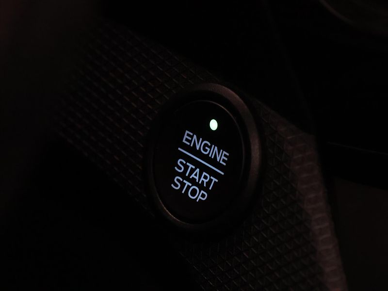 Ford Tourneo Connect 1,5 EcoBlue 88kW CZ DPH - fotka 22 z 38