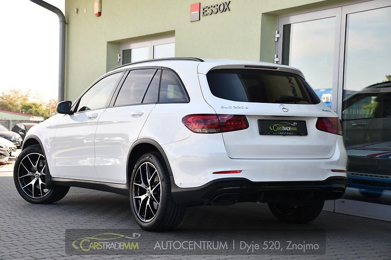 Mercedes-Benz GLC 220d 4M AMG+ TAŽNÉ - fotka 3 z 51