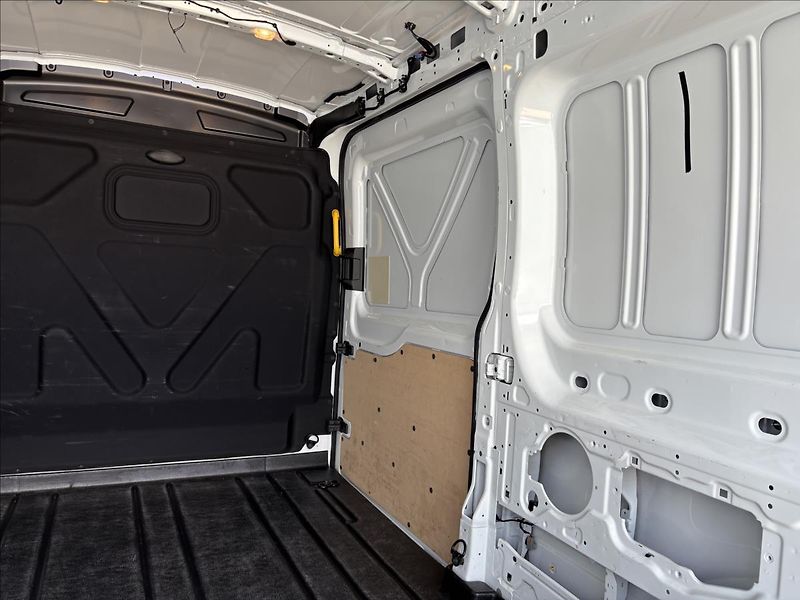 Ford Transit 2,0 EcoBlue 96kW L3 - fotka 12 z 38