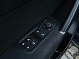 Volkswagen Touran 1.6TDI AUT SERVISKA 7MÍST LED  - náhled 33