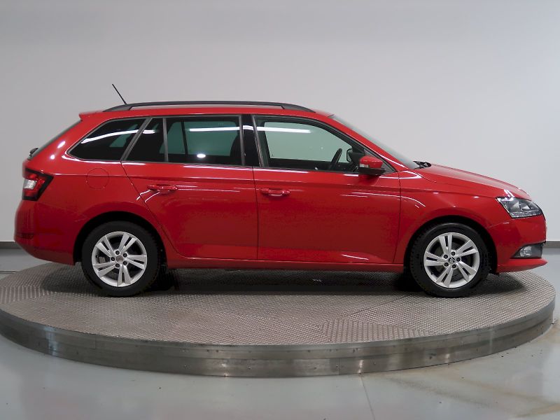 Škoda Fabia (2022) AMBITION TOUR 1.0TSI 70KW - fotka 8 z 34