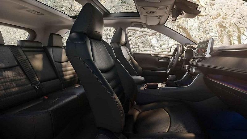 Toyota RAV4.