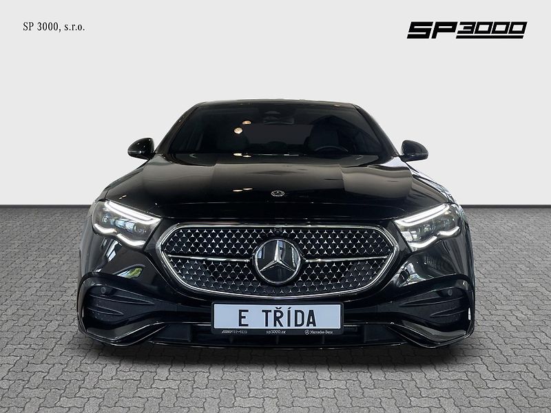 Mercedes-Benz Třídy E 220d 4Matic AMG - fotka 8 z 28