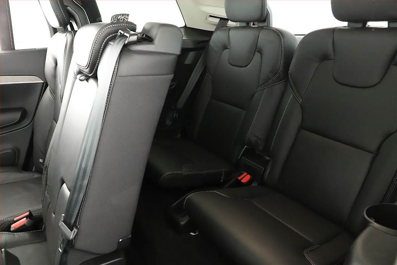 Volvo XC90 (2024) B5 AWD - fotka 15 z 20