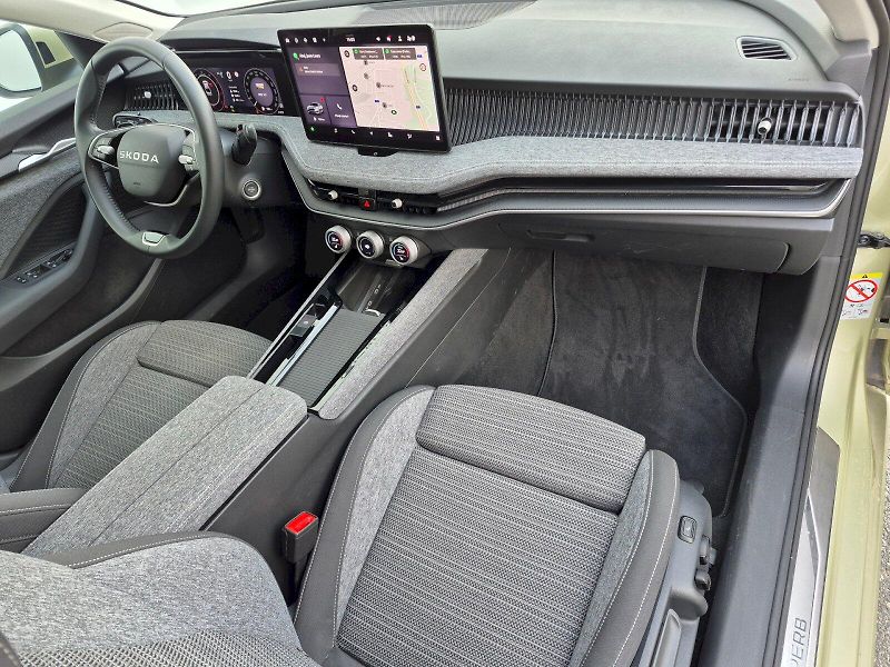 Škoda Superb (2025) Selection 2.0 TDI 110kW DSG - fotka 26 z 31