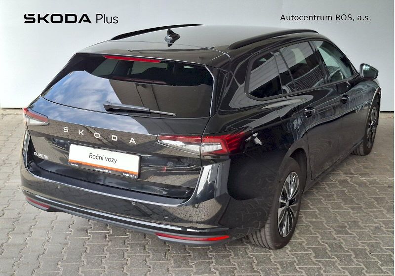 Škoda Superb (2025) COMBI SELECTION TD 110/2.0 A7F - fotka 2 z 40