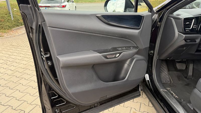 Lexus NX 350h 350h 2,5 HEV COMFORT PLUS - fotka 13 z 24