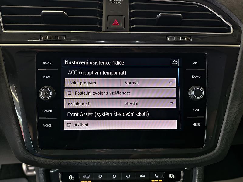 Volkswagen Tiguan 2.0 TDi KAMERA, IQ.DRIVE, DPH - fotka 15 z 26
