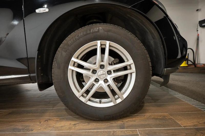 Nissan Murano 2.5 DCI 140 kW 4X4 - fotka 35 z 35