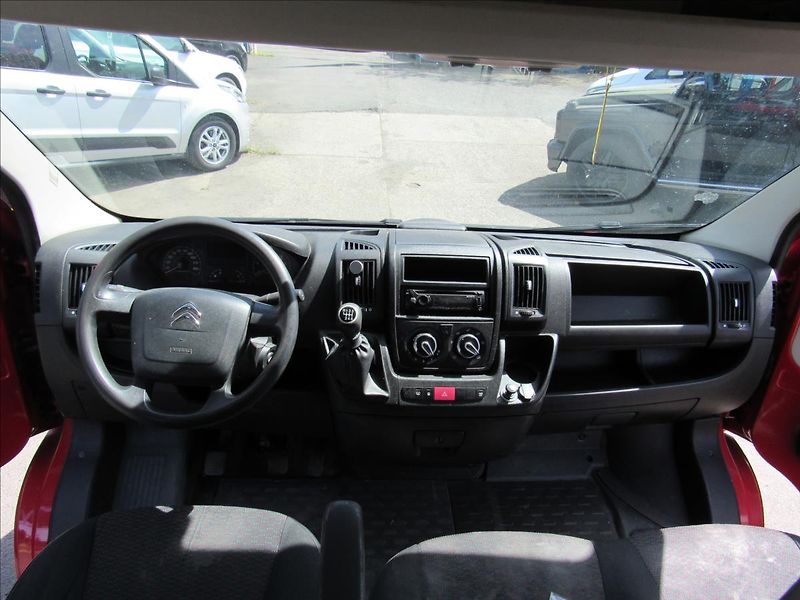 Citroën Jumper 2,2 HDI 110kW 6 míst - fotka 11 z 28