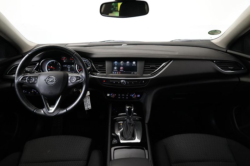 Opel Insignia - fotka 5 z 23
