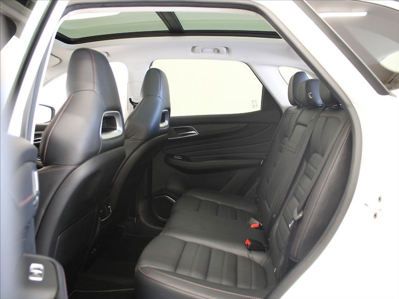 MG EHS 1,5 PHEV 190kW Exclusive PANO - fotka 7 z 28