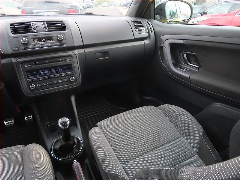 Škoda Fabia (2012) Monte Carlo 1.2 TSI - fotka 8 z 17