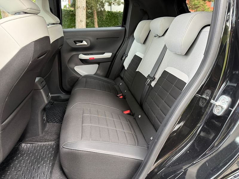 Citroën C3 44 kWh / Kamera / Tempomat - fotka 9 z 30