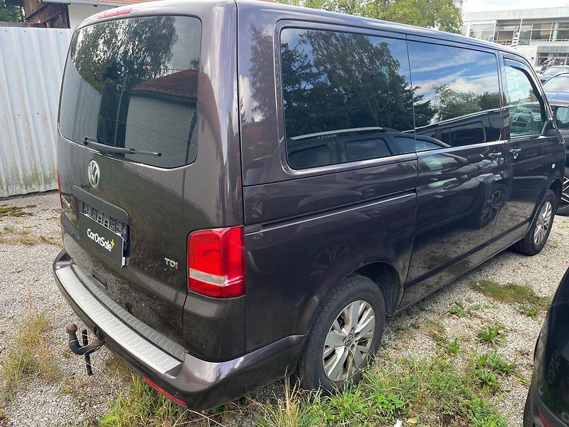 Volkswagen Multivan (2015) 2.0Tdi 103Kw Starline - fotka 4 z 9