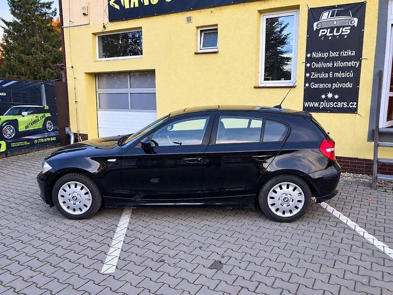BMW Řada 1 2,0i (90kW)*DIGI KLIMA* - fotka 6 z 15