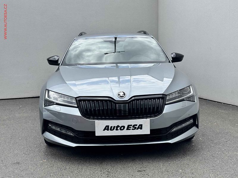 Škoda Superb (2021) 2.0 TDi, ČR, SportLine, DSG - fotka 2 z 18