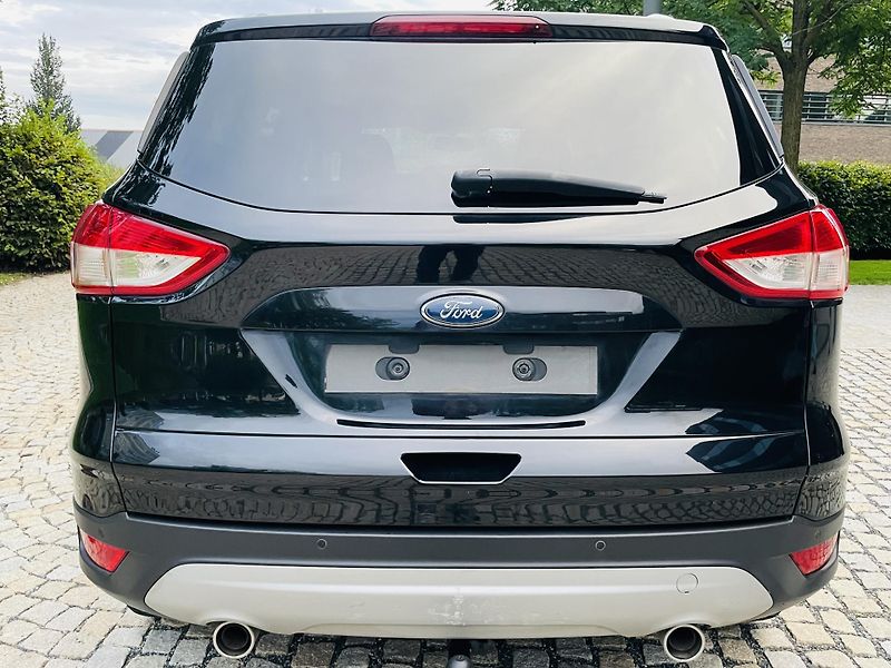 Ford Kuga 2.0TDCi 4x4 MAN TAŽNÉ VÝHŘEV - fotka 15 z 44