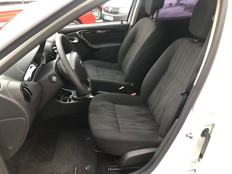 Dacia Duster (2010) 1.6 16 V Top Stav Klima - fotka 7 z 25