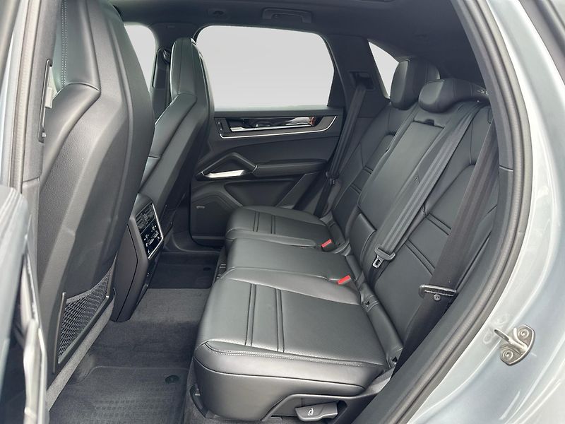 Porsche Cayenne S E-Hybrid Black Edition - fotka 19 z 30