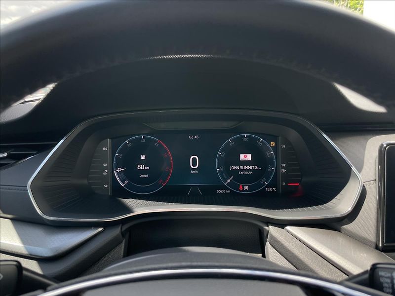 Škoda Octavia 2,0 TDI Combi Ambition Plus - fotka 9 z 22