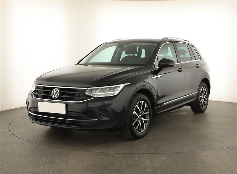 Volkswagen Tiguan (2022) Life 1.5 TSI - fotka 2 z 16