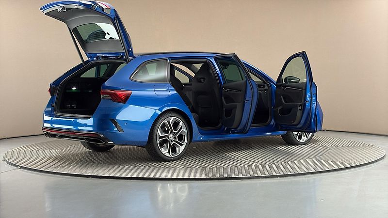 Škoda Octavia 2.0 TDI DSG 4x4 RS Combi - fotka 6 z 33