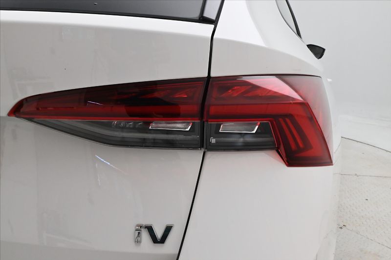 Škoda Octavia 1,4 TSI iV 110 kW DSG Ambition - fotka 29 z 30