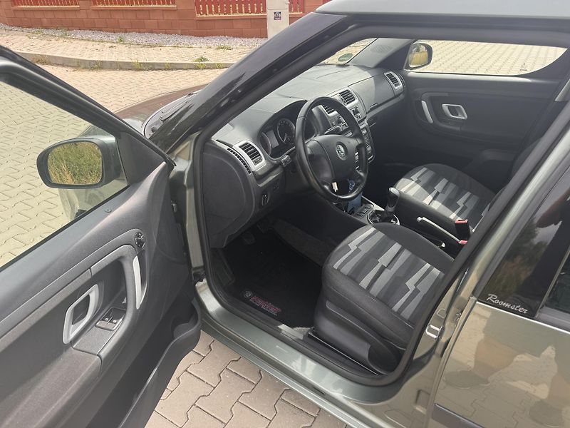 Škoda Roomster (2007) 1.4TDI 59KW STYLE - TAŽNÝ - fotka 6 z 17