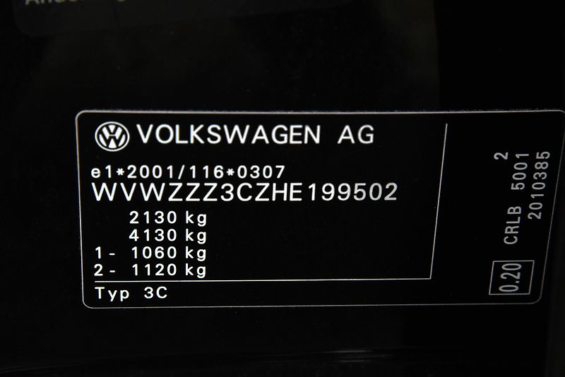 Volkswagen Passat 2.0 TDi CR HIGHLINE, NAVI, LED - fotka 50 z 50