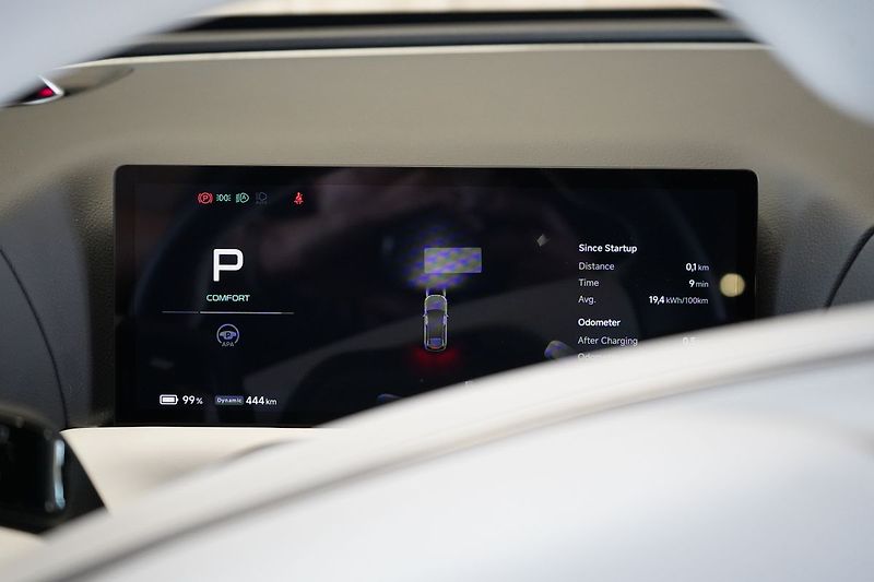 Xpeng G9 (2026) DEMO / SUPER CENA / AWD Perfor - fotka 33 z 56