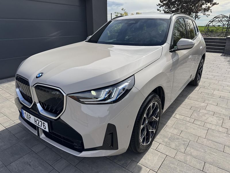 BMW X3 (2025) 20d Xdrive, M-paket, Záruka - fotka 14 z 33