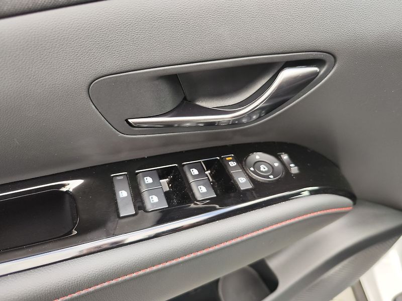 Hyundai Tucson 1.6 T-GDI/118 N-Line DCT - fotka 32 z 34