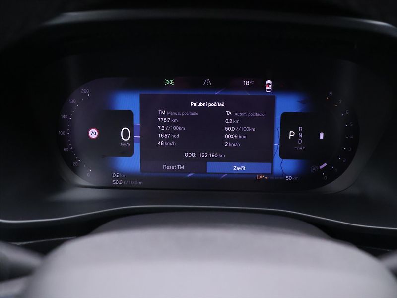 Volvo XC40 2,0 B3 120kW Core DCT CZ Záruk - fotka 17 z 32