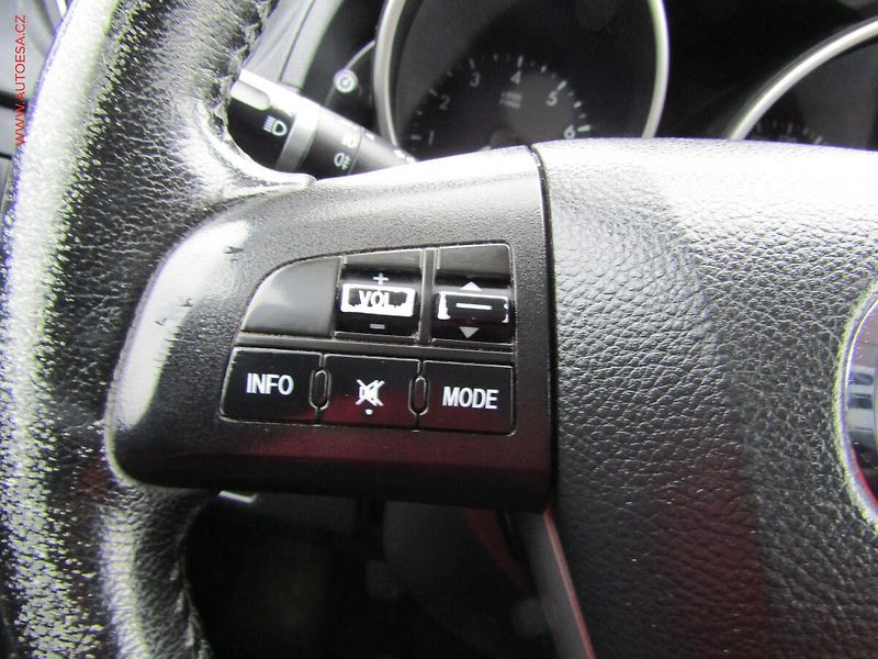 Mazda 5 (2012) 2.0i 7míst, autoAC - fotka 16 z 17