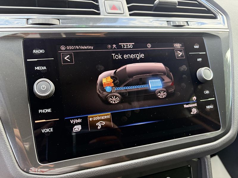 Volkswagen Tiguan 1.4TSI eHYBRID DSG MATRIX  - fotka 48 z 67