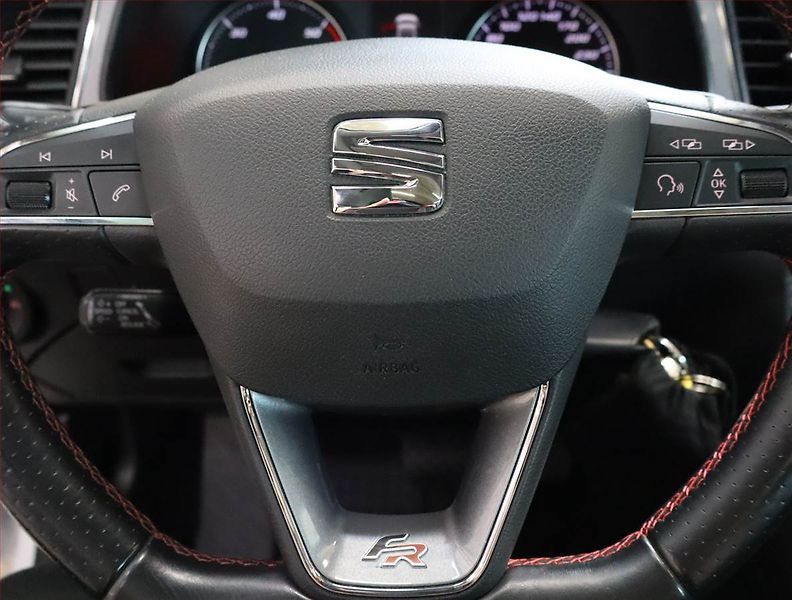 Seat Leon (2016) Style 2.0 TDI FR, Automat - fotka 19 z 19