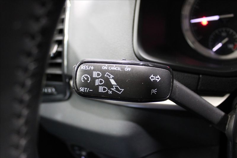 Škoda Karoq 2,0 TDI DSG 4x4 1.majitel CZ - fotka 16 z 34