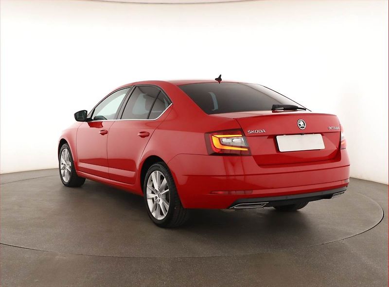 Škoda Octavia (2017) 2.0 TDI, Automat, Navi - fotka 4 z 20
