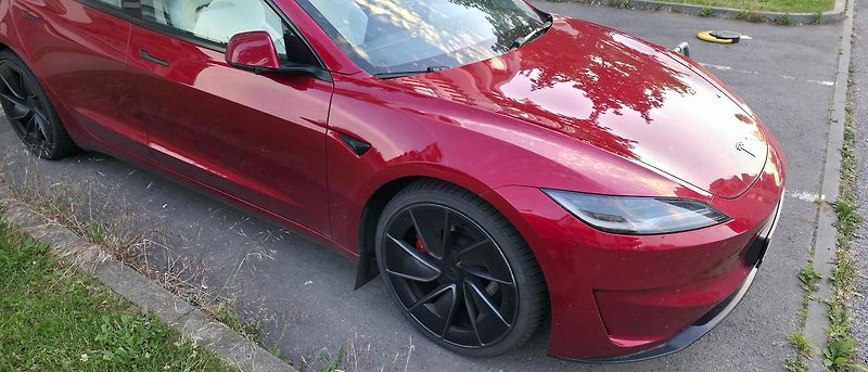 Tesla Model 3 (2024) Performance Highland - fotka 2 z 10