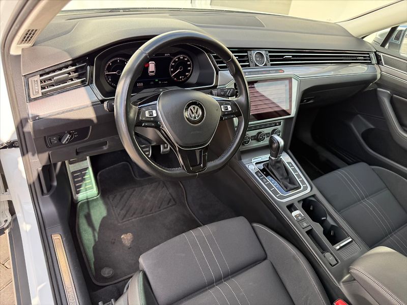 Volkswagen Passat 2,0 Alltrack, 4x4 - fotka 7 z 24