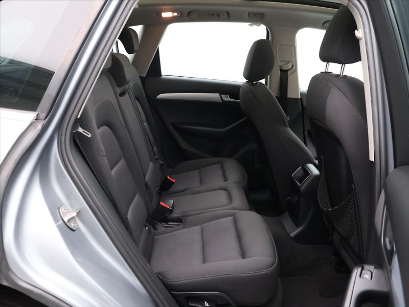 Audi Q5 2,0 TDI 125kW Quattro S-Tronic - fotka 13 z 31